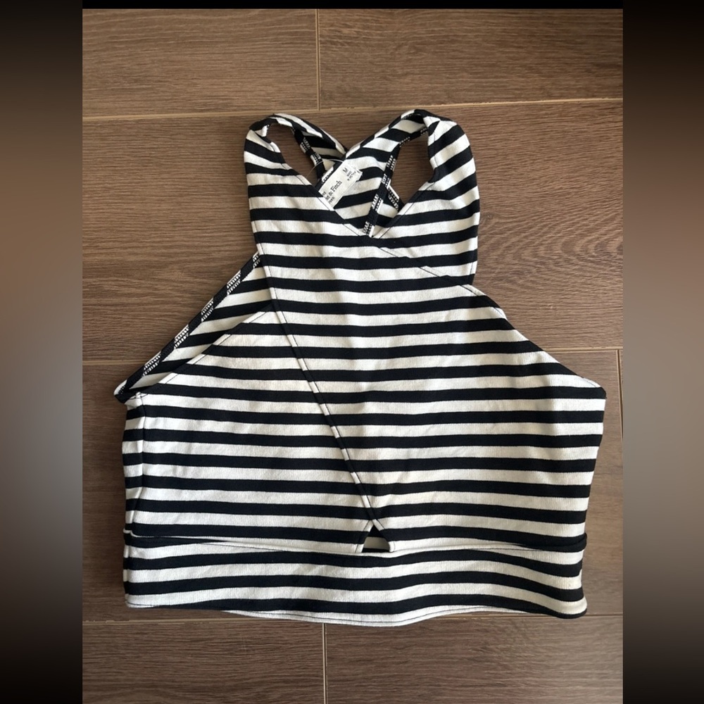 Abercrombie & Fitch Black & White Striped Crop Top